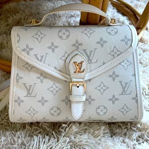 Louis Vuitton knock-off crossbody purse